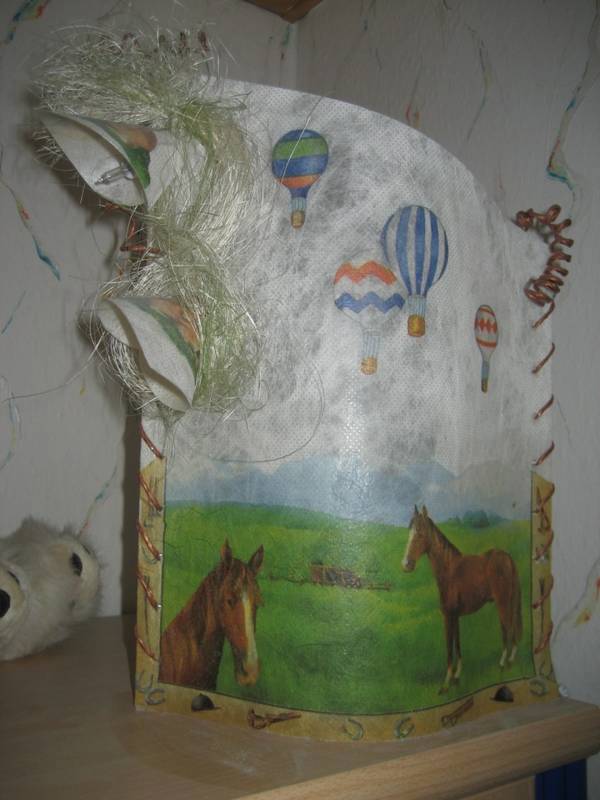 Pferde: Lampe + Memobord + Briefpapier + Spitzer + Sticker + Stoff-Pferd