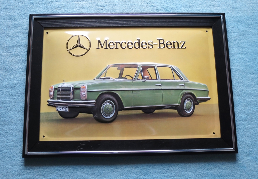 Mercedes Benz W115, /8, Blechschild und Schuco Metallmodell