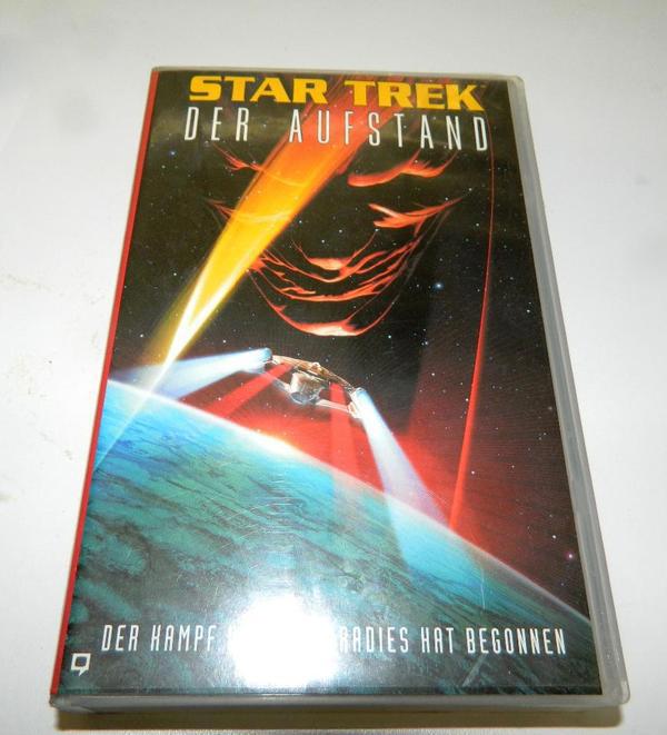 Verschiedene VHS Kassetten Star Trek, James Bond,Asterix, etc.