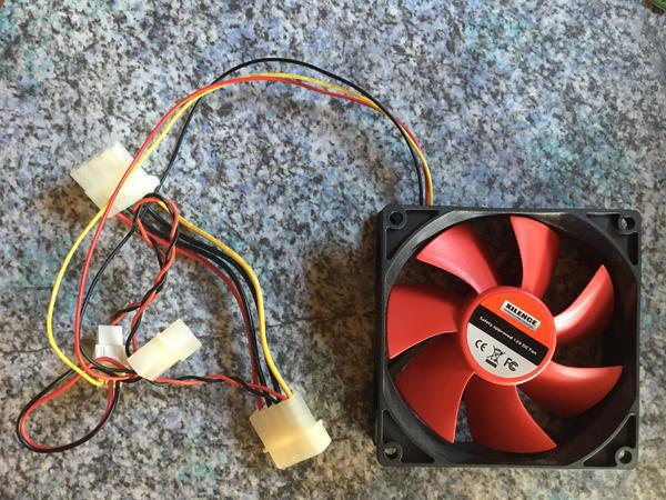 PC-Marken-Lüfter XILENCE, 13 cm, 12 V DC Fan, wenig benutzt & neuwertig, 1a Zustand