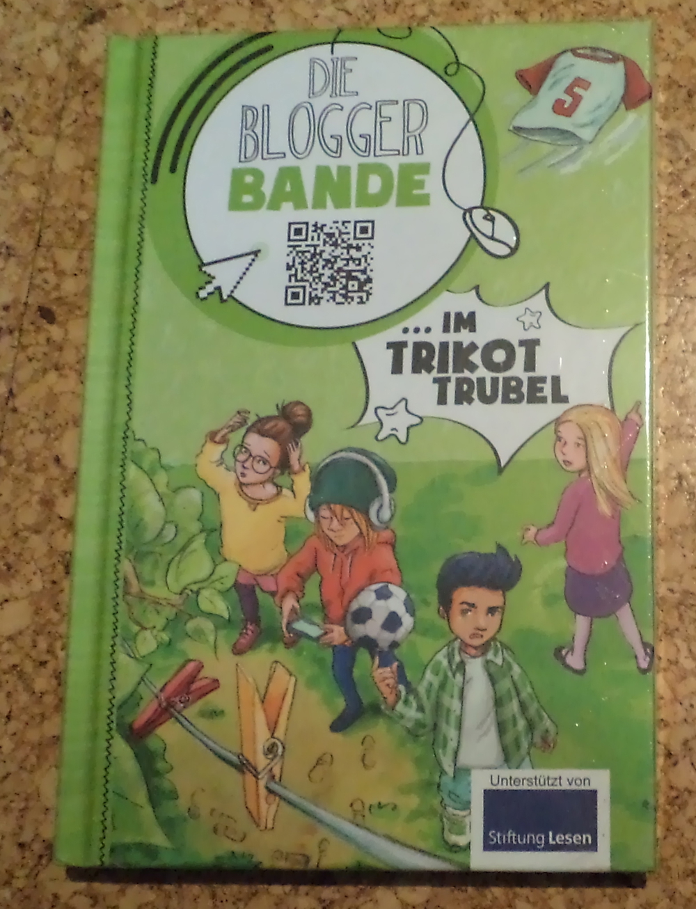 Comic-Roman   Buch "Die Bloggerbande ...im Trikot-Trubel", NEU   OVP, online & offline ein Erlebnis
