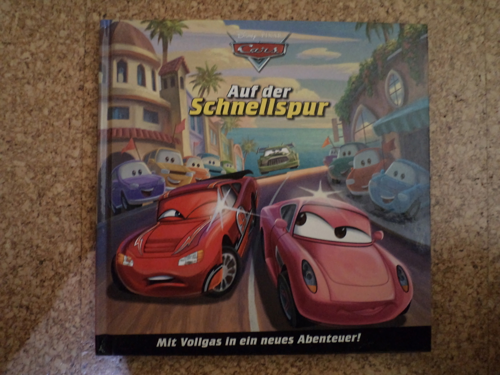 Original CARS Buch Disney Pixar "Auf der Schnellspur" - Mit Vollgas in ein neues Abenteuer,neuwertig