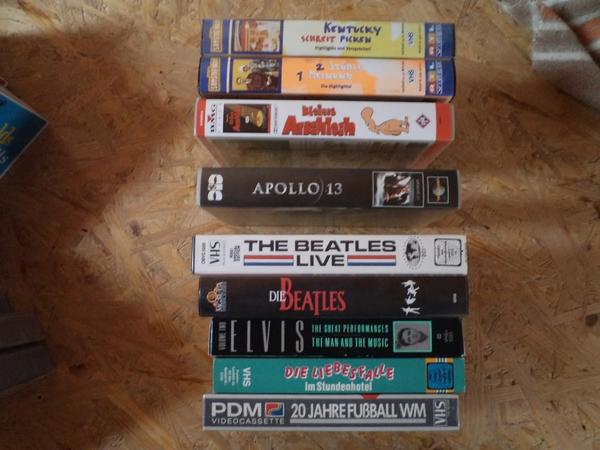 Retro-VHS Kassetten Apollo 13, Elvis, Fußball, Comedy siehe Foto