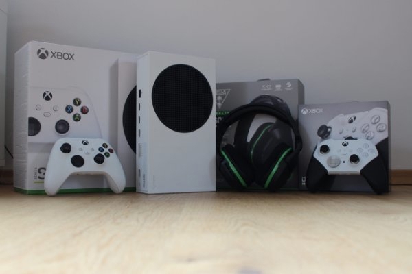 Xbox Series S+Headset+Scuf Controller
