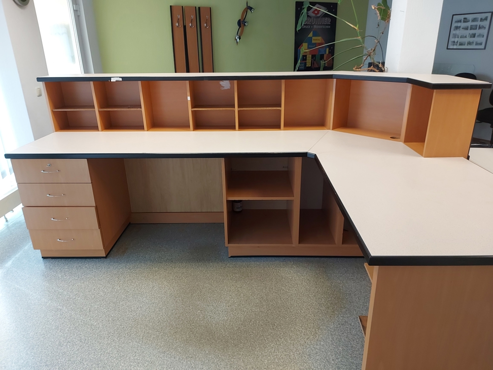 Empfangsthresen (Büroauflösung)
