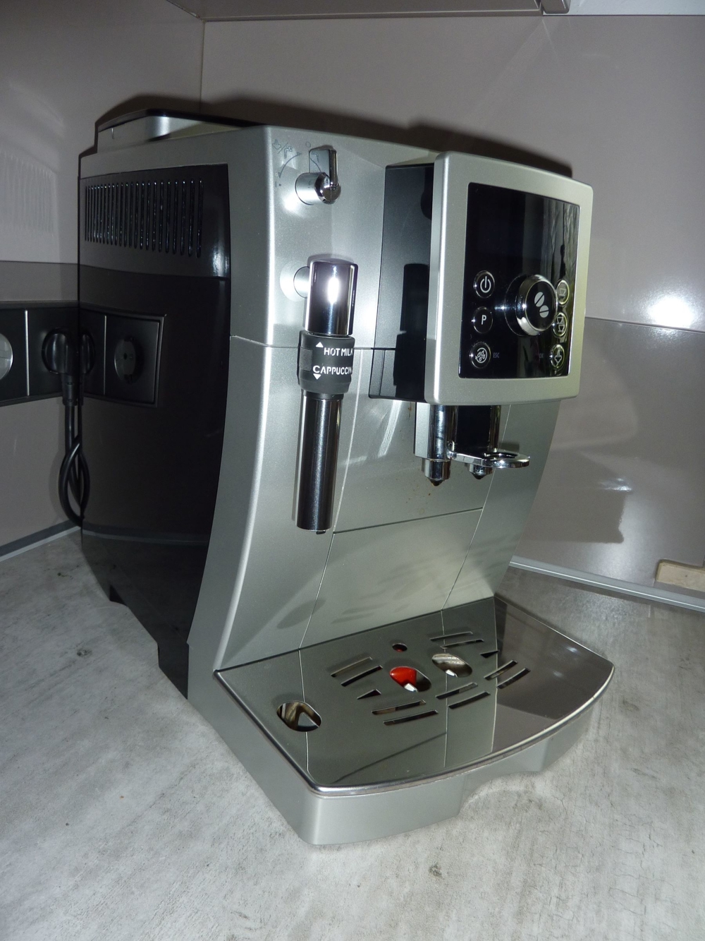 kaffevollautomat De``Longhi ECAM 23.426.SB