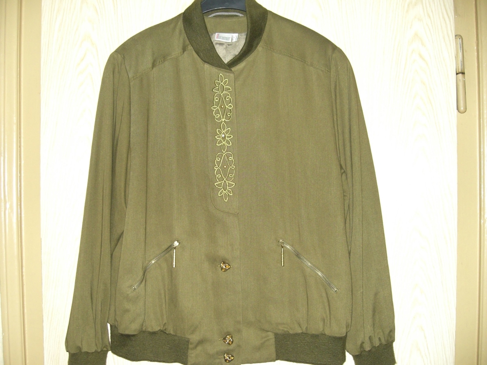 neuwertiger Blouson - Jacke von bremer Gr. 42