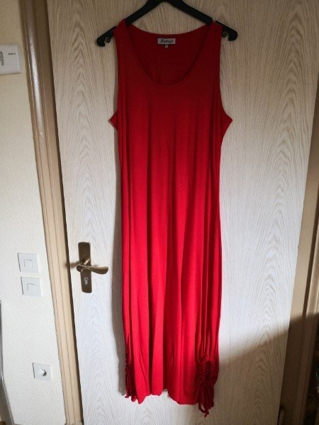 Rotes ausgefallenes Sommerkleid Gr. 46