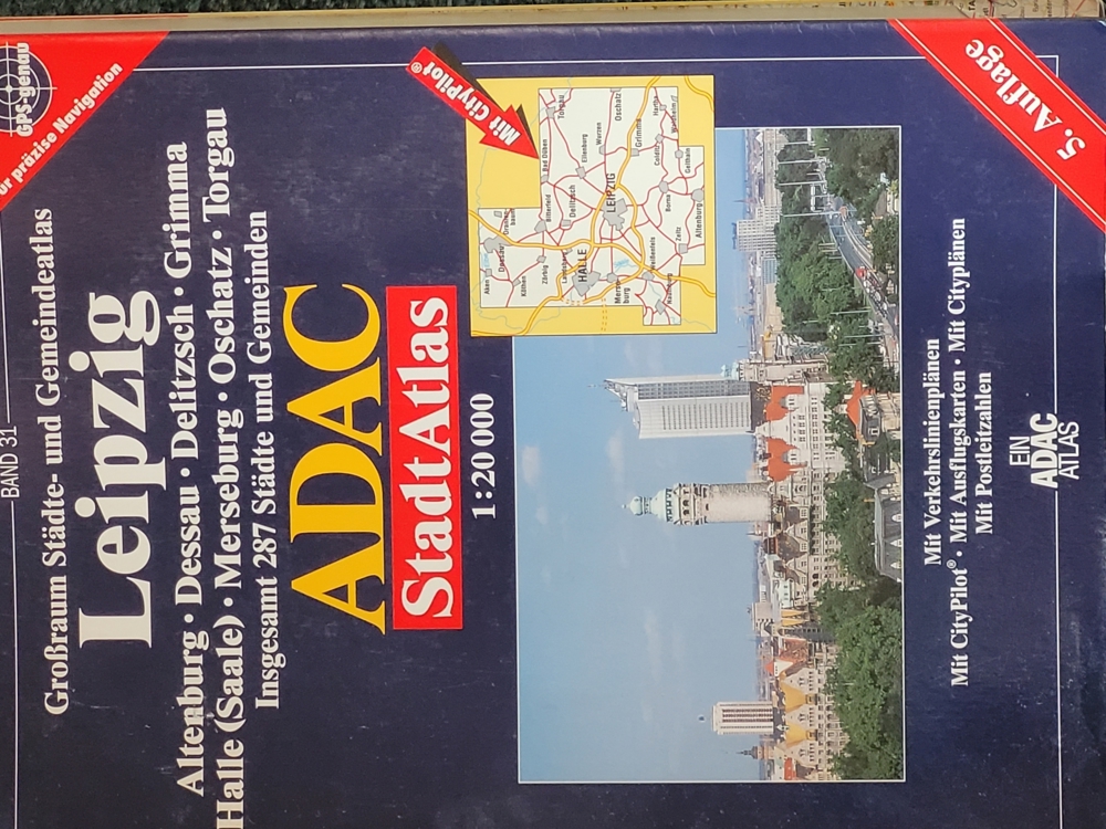 ADAC und Falk Stadtatlanten sowie Karten und Gesetze zu verkaufen