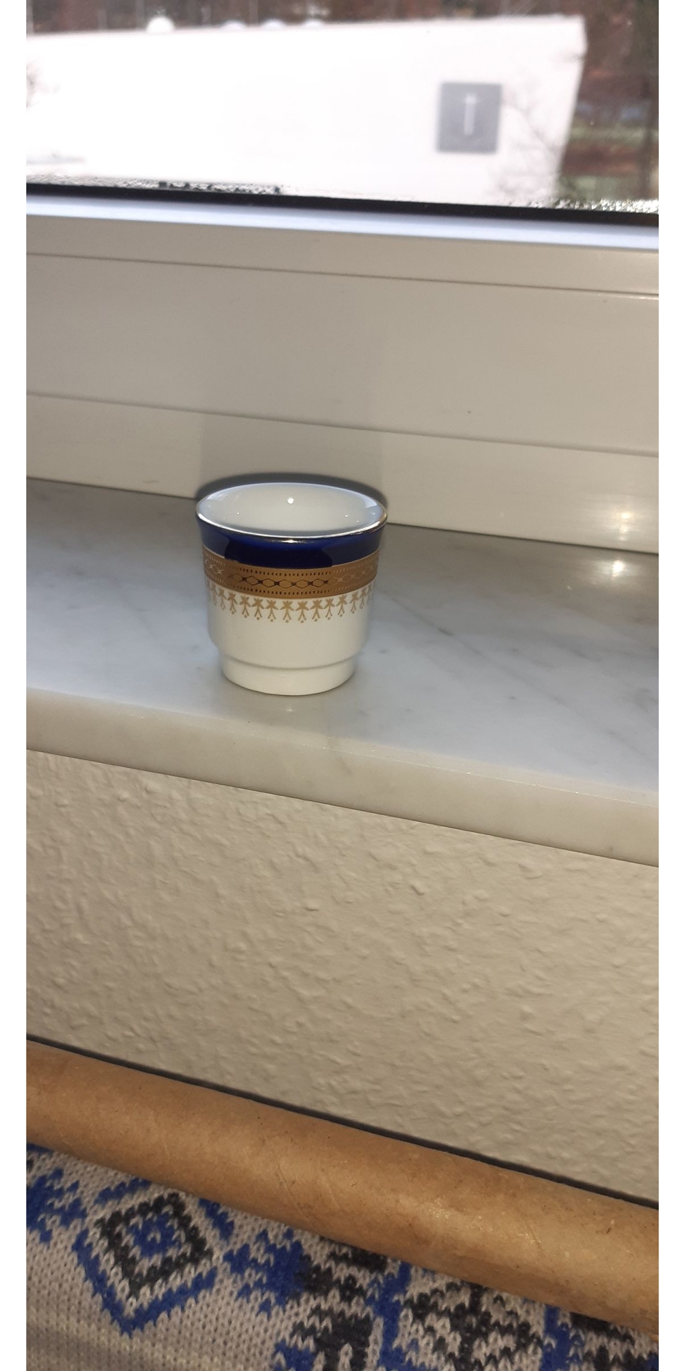 Alter Eierbecher