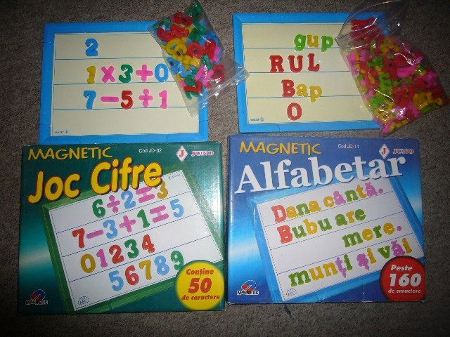 Spielzeug 2 Magnettaffel: Buchstaben und Ziffern, beide NEU!
