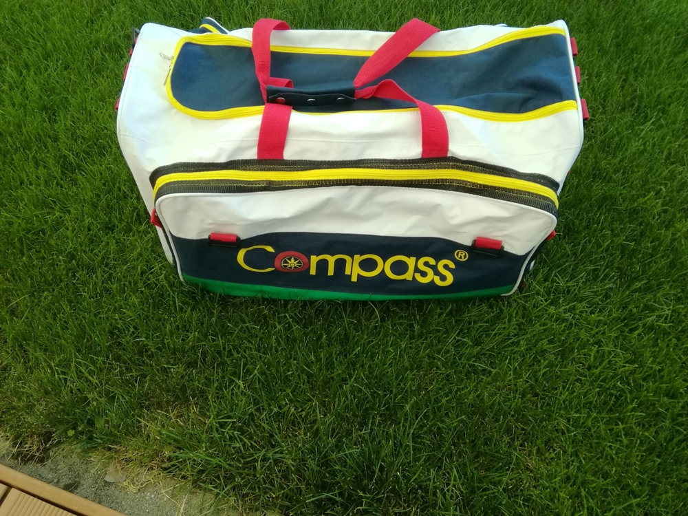 Große Sport-Tasche von Compass
