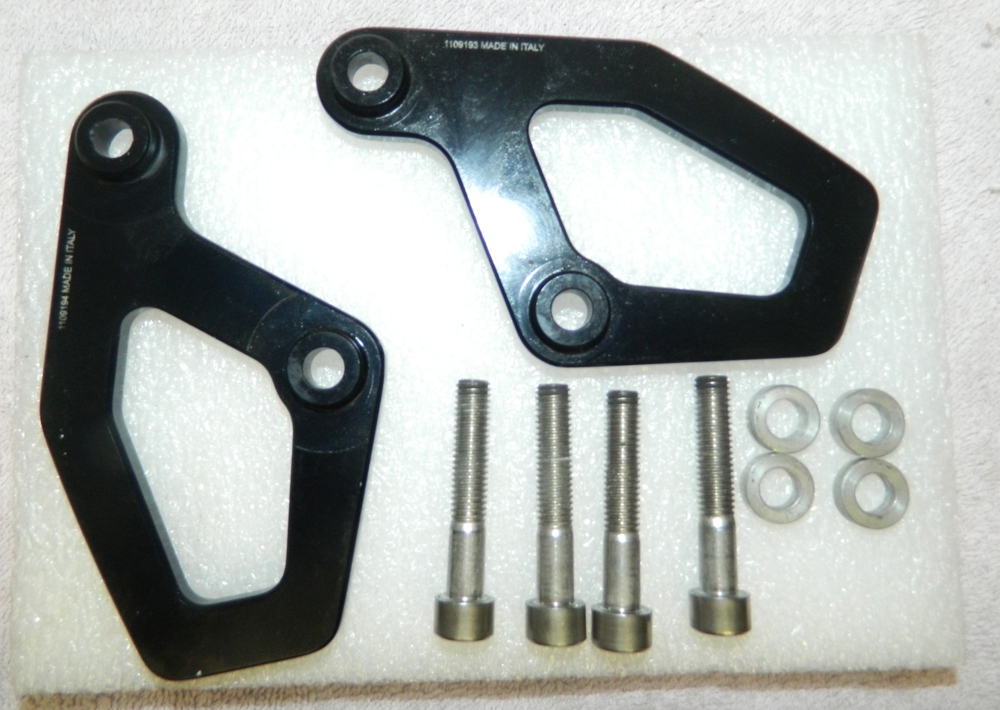 BMW R1200GS K25 Rizoma Bremssattelabdeckung, Ölverschlußdeckel