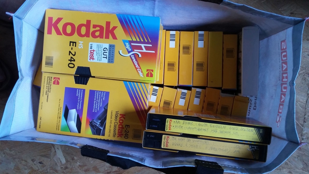 33 VHS Videokassetten Kodak 240e E, nur 1x bespielt