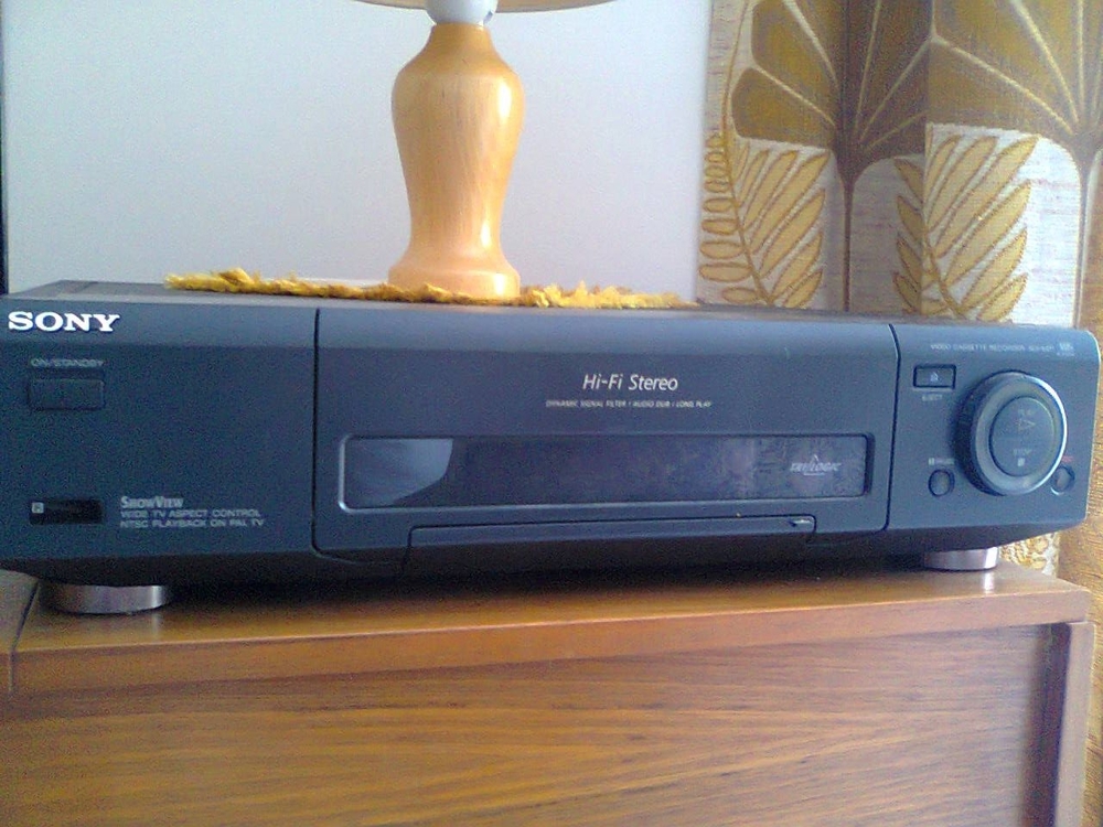 Video Cassette Recorder SONY SLV-E811