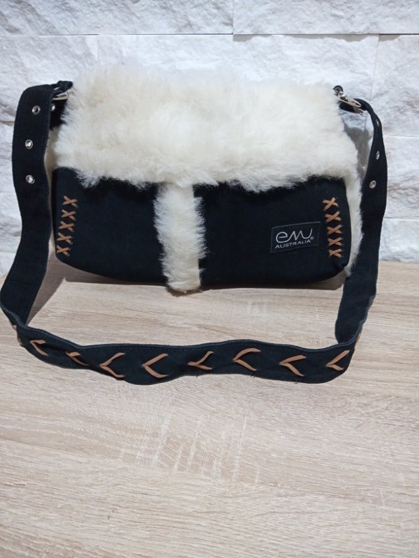 Handtasche Tasche EMU Australia Shopper UGG Schultertasche echt Leder Lammfell schwarz black NEU