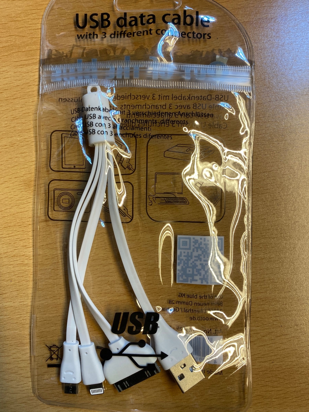 USB-Datenkabel/Ladekabel 3-Fach-Adapter, neu, unbenutzt