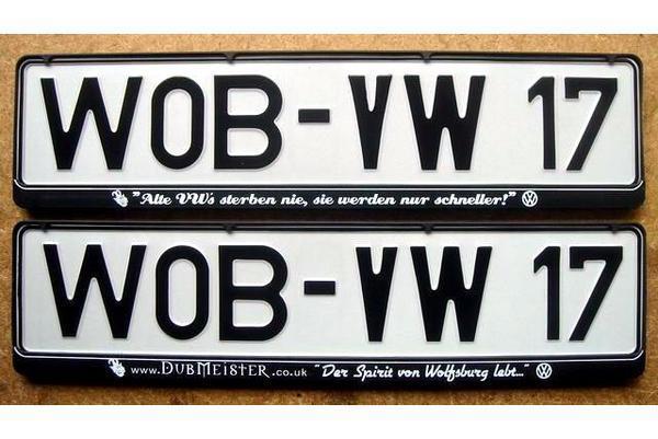 2 besondere VW Kennzeichen Rahmen neu