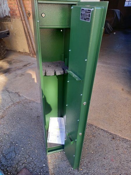 Tresor,Waffenschrank