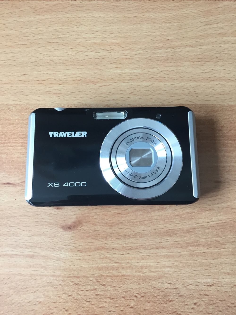 Digitalcamera Traveler XS4000