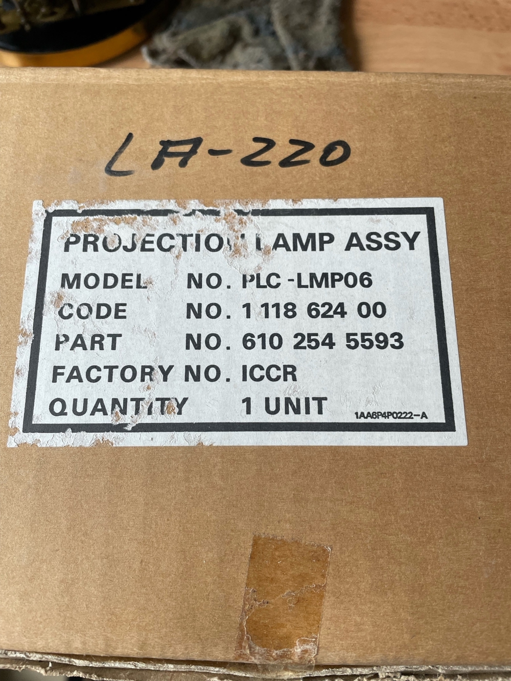 PROJECTION LAMP ASSY MODEL NO. PLC -LMPO6 CODE NO. 1 118 624 00