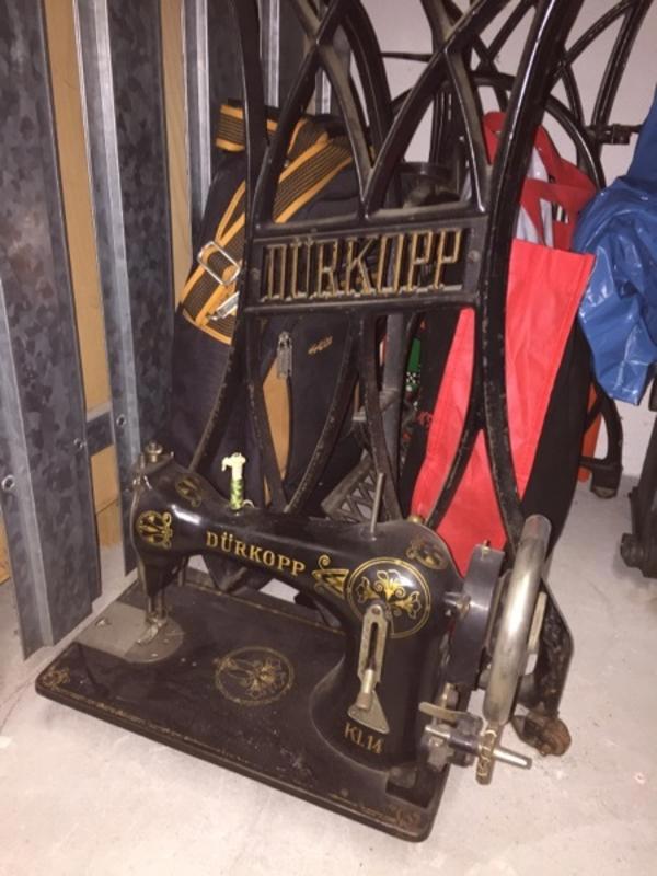 Nähmaschine mit Eisengestell Dürkopp 100 Jahre alt