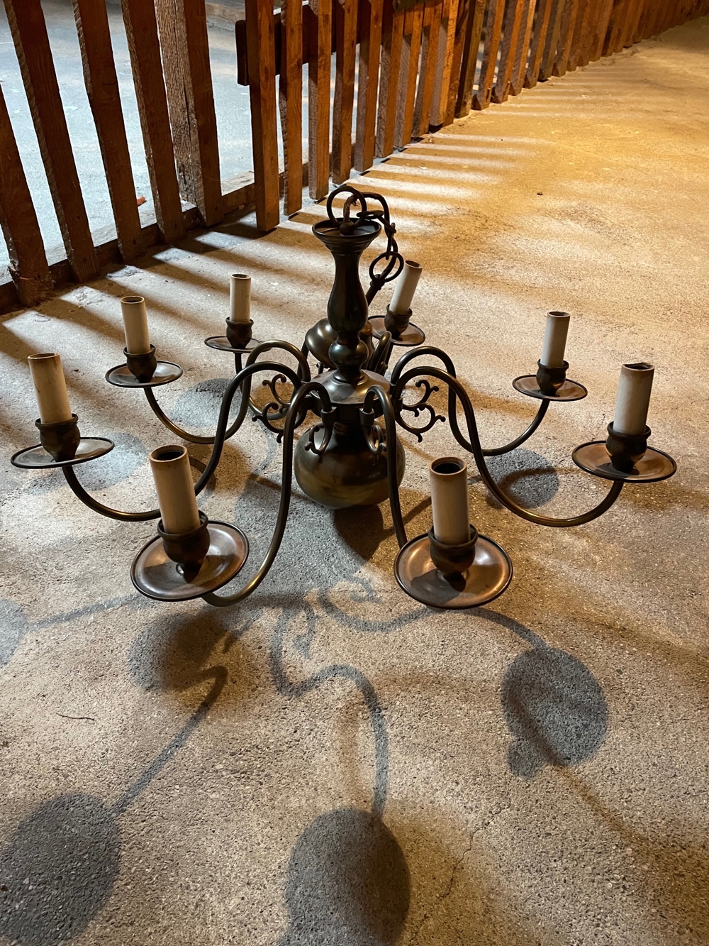 Lampen , Lüster , vintage, 16 Stück gesamt aus altem Hotel