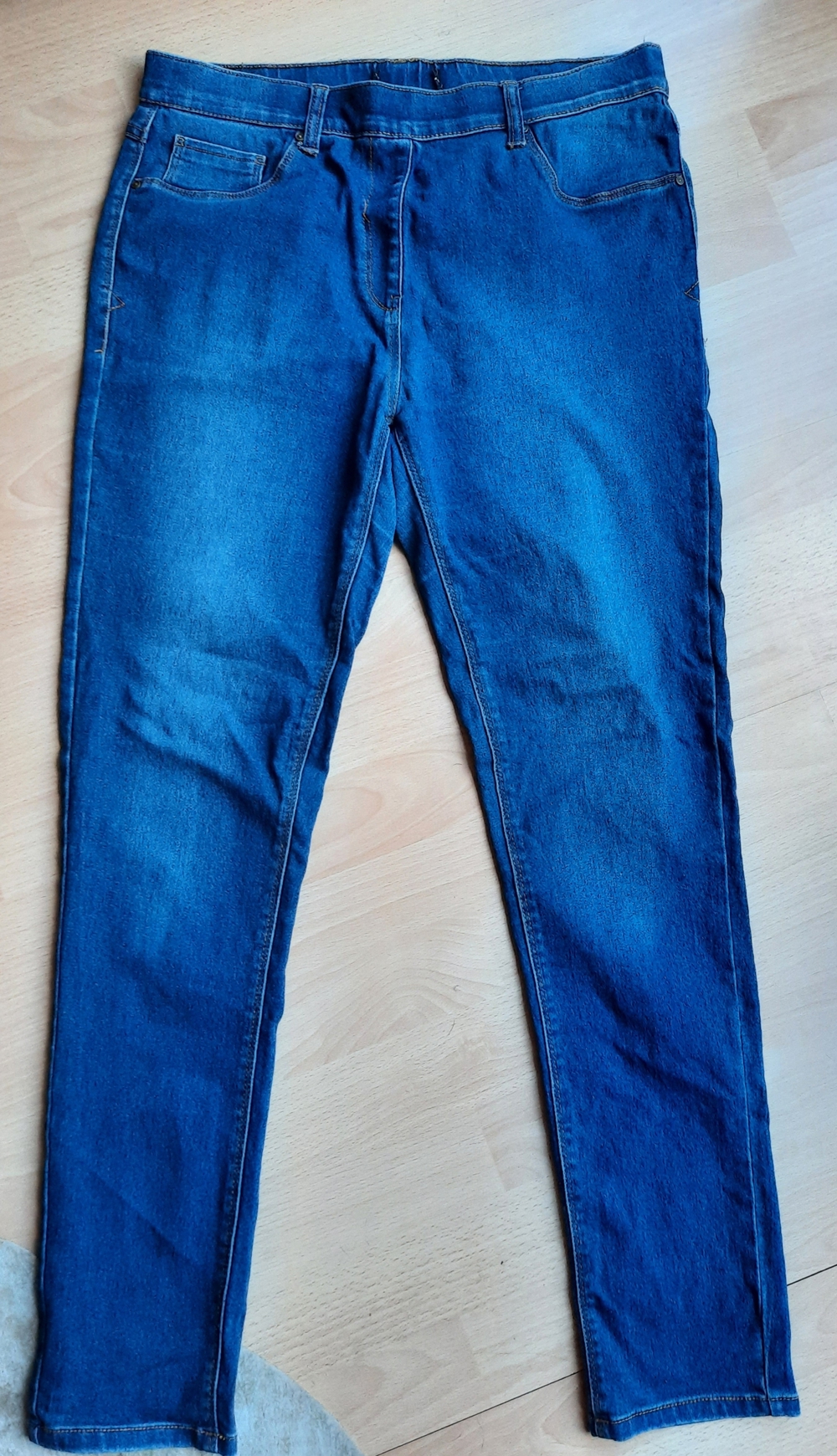 Schöne Jeans Jeggins Gr.152/38 von C&A, sehr guter Zustand, günstig und komfortable