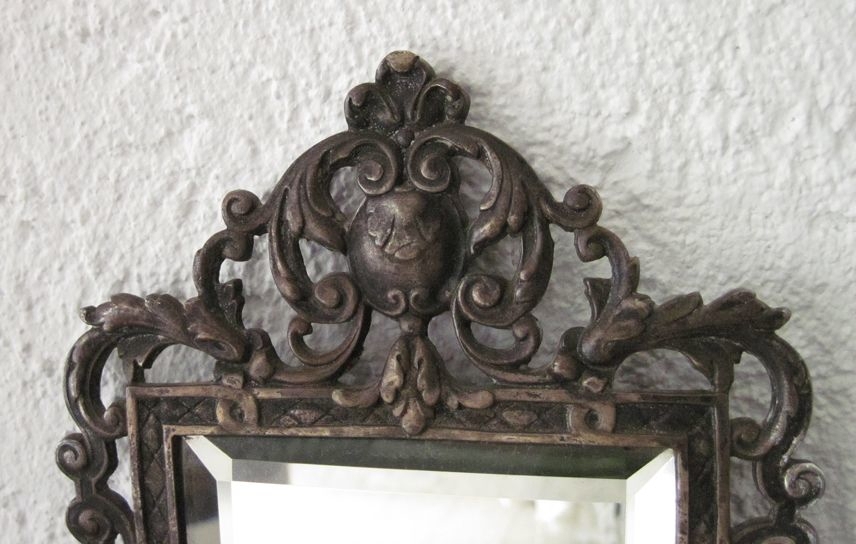 Antiker Spiegel mit Fassettenschliff,