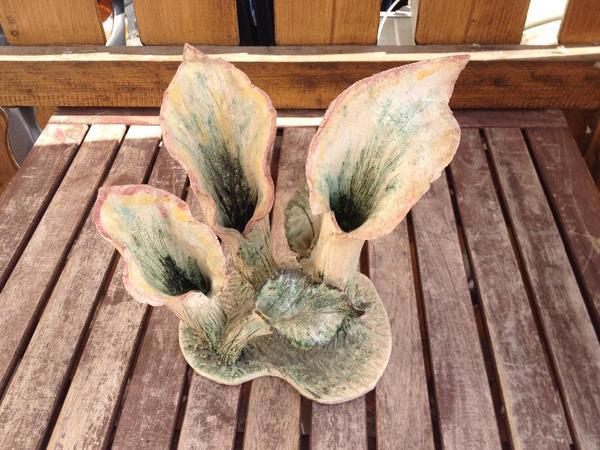 wunderschöne & außergewöhnliche Keramik Figur Pflanze, 17x21cm,