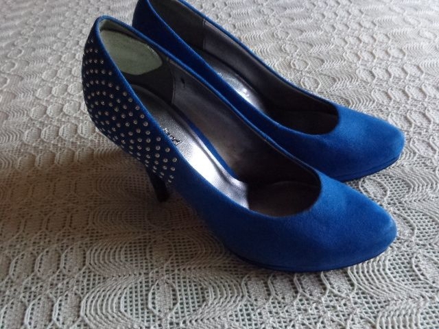 Damen-Schuhe Pumps, High Heels, Gr. 39, royalblau, wildlederartig, Nieten