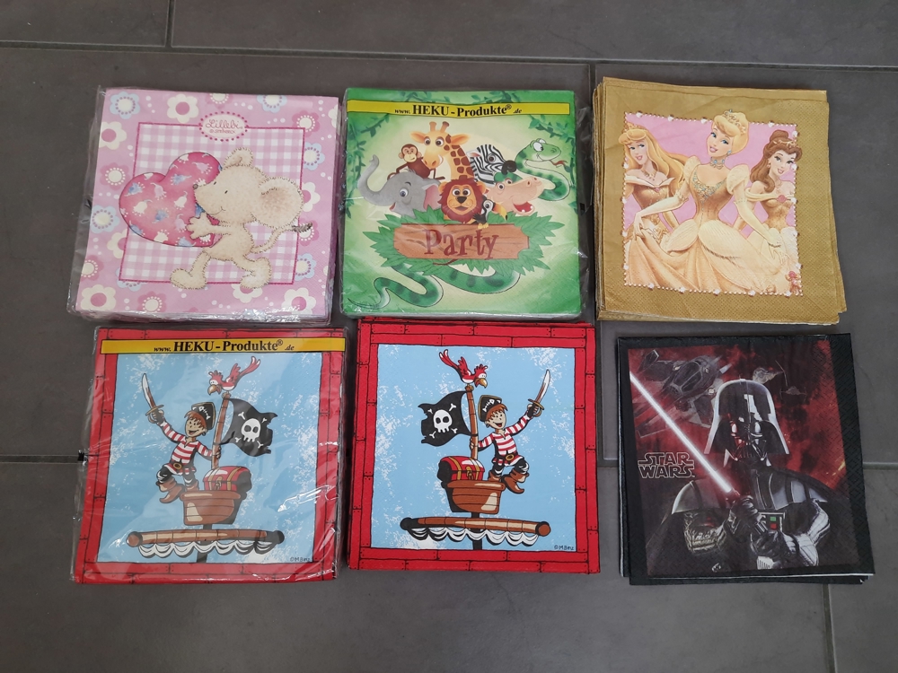 Servietten abzugeben - ideal für Kindergeburtstag usw. (Reste!)