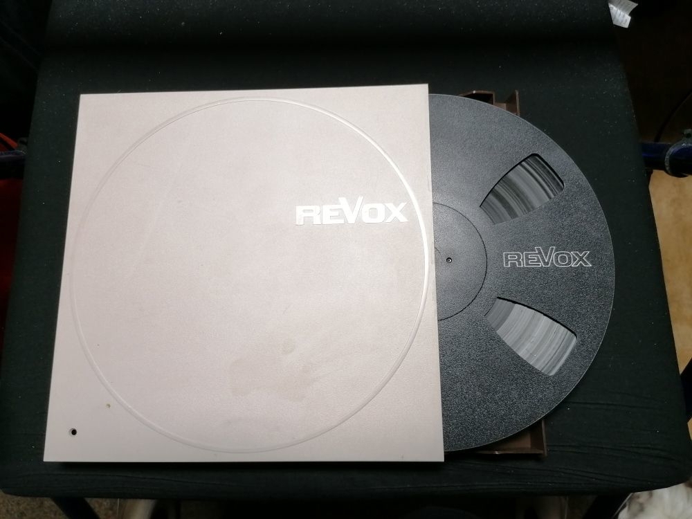 Revox Box + neue Revox Spule für 26,5cm.