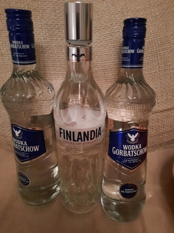 3 Flaschen Wodka