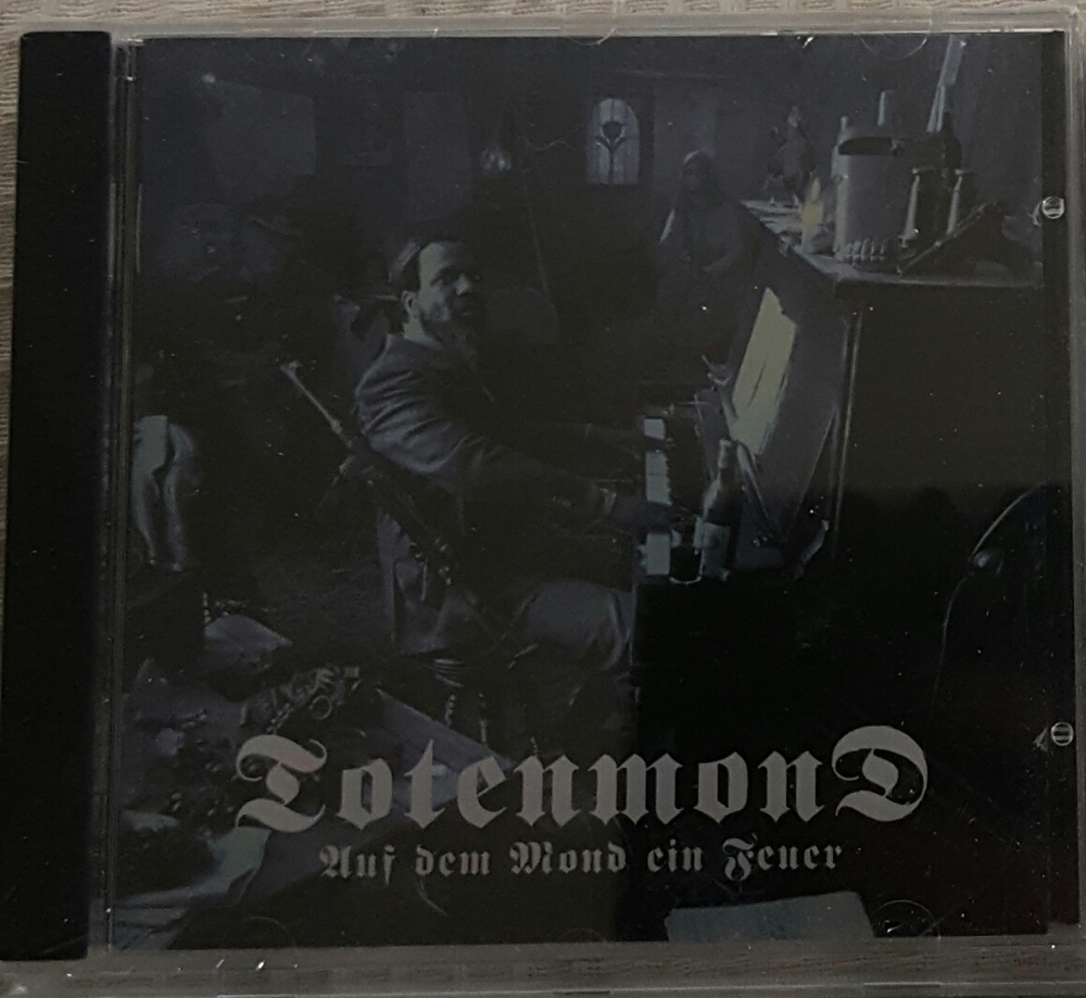 Totenmond - Auf dem Mond ein Feuer (CD, 2002)