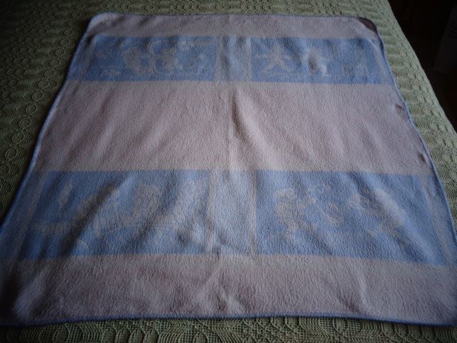 Babydecke oder Puppendecke hellblau/rosa 74 x 74 cm