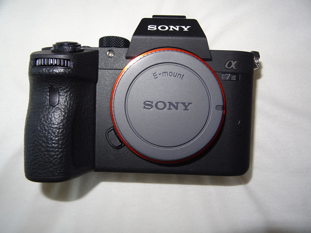 Sony A7III, Body, sw, gebraucht, jedoch ohne Gebrauchsspuren per Vorkasse        
