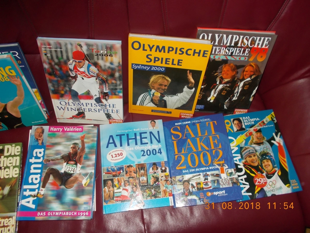 sehr viele Sportbücher (Fußball,Olympia,Rad)