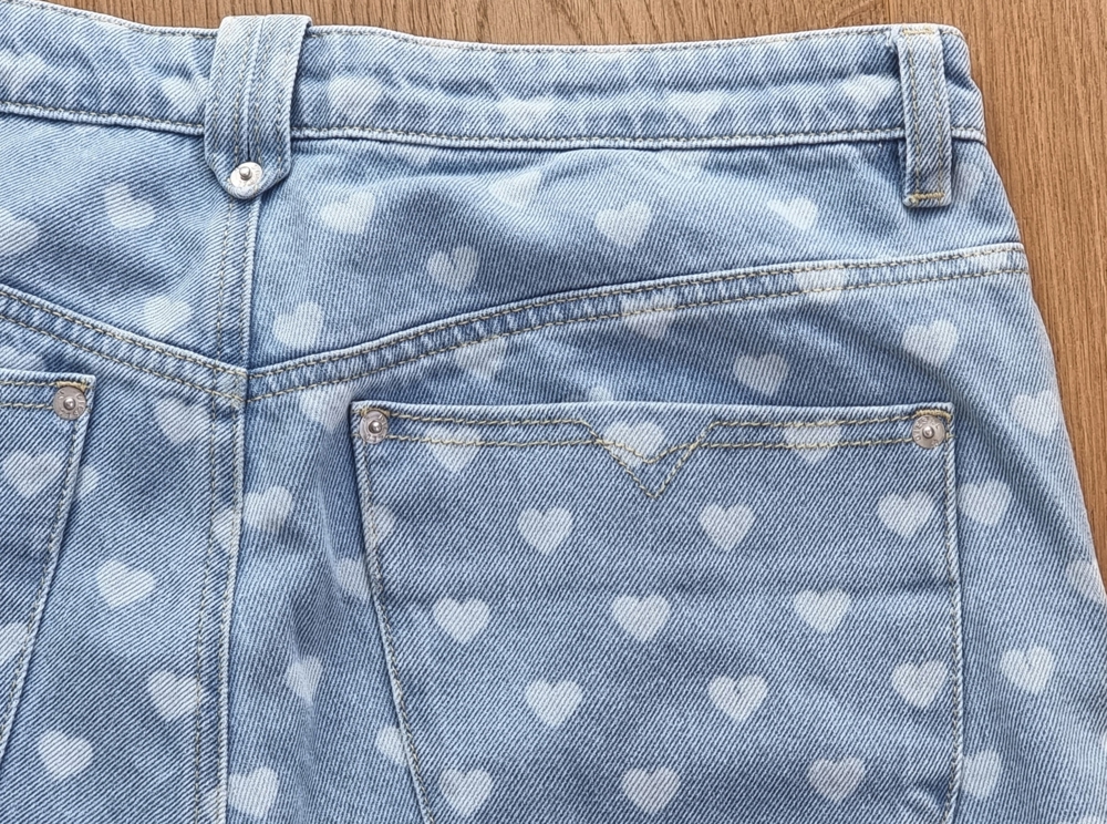 Damen Diesel Jeans mit Herzen, Gr. 30, helles blau denim