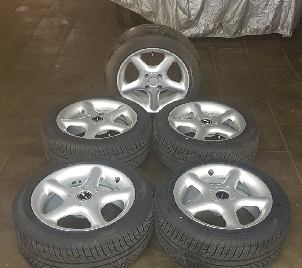 5 Borbet Alufelgen mit 4 neuen M+S Reifen