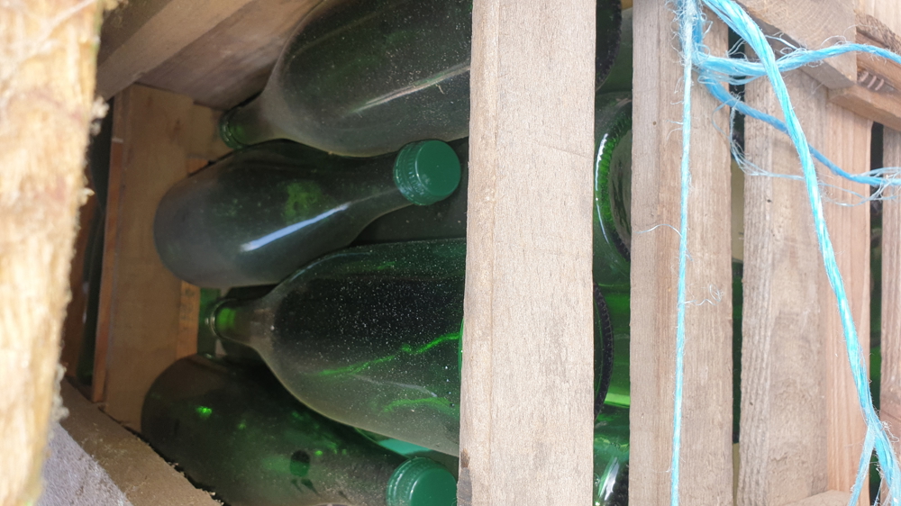1LTR Grüne Weinflaschen in 12er Weinkisten überwiegend MCA