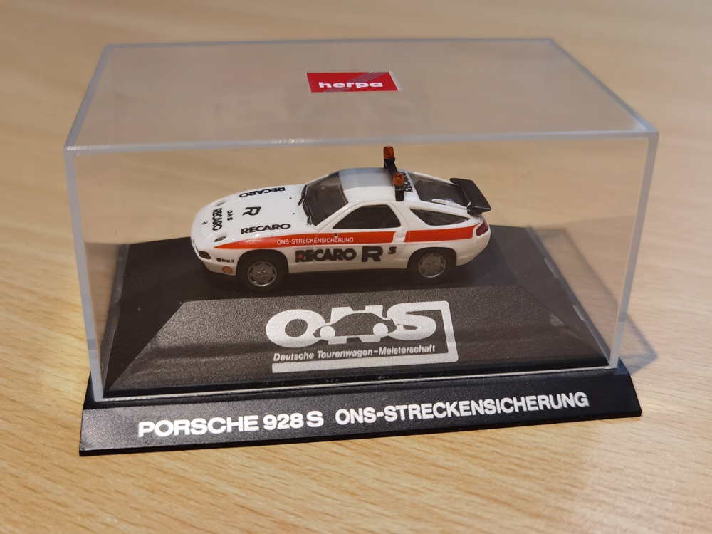 Porsche 928 S ONS-Streckensicherung (Modellauto herpa 1:87)