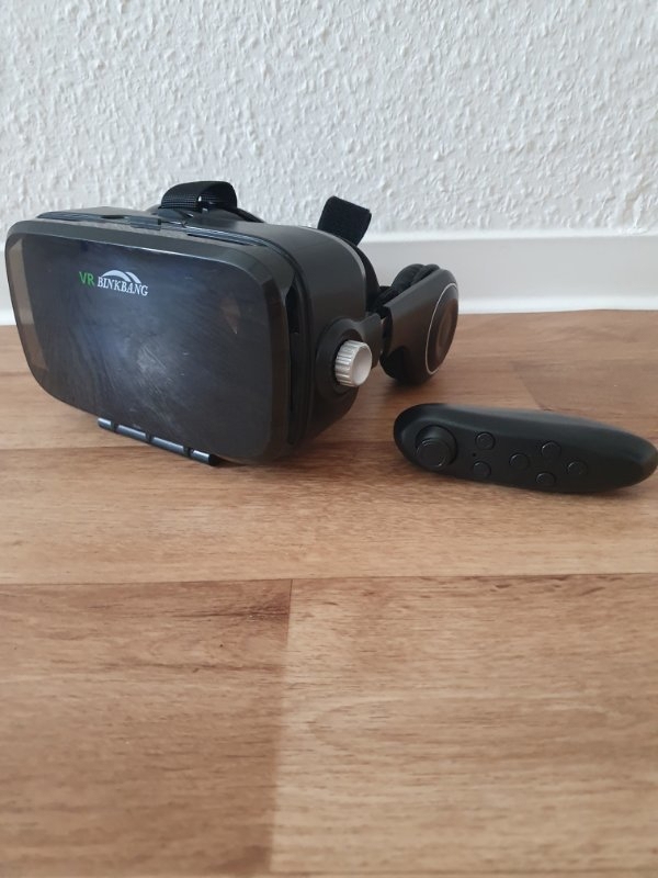 VR Headset mit Eingebauten Kopfhörer und Controller 