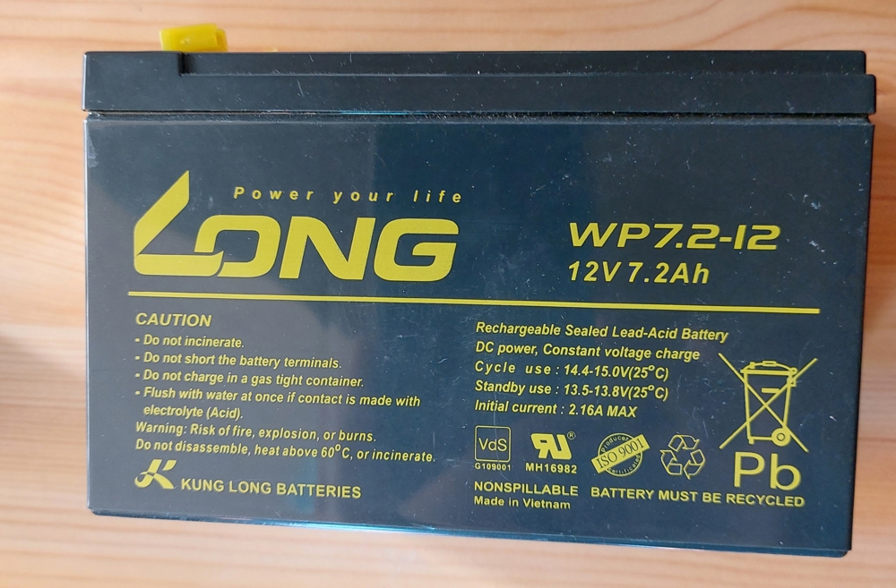 Verkaufe zwei Batterien "LONG WP 7,2-12"