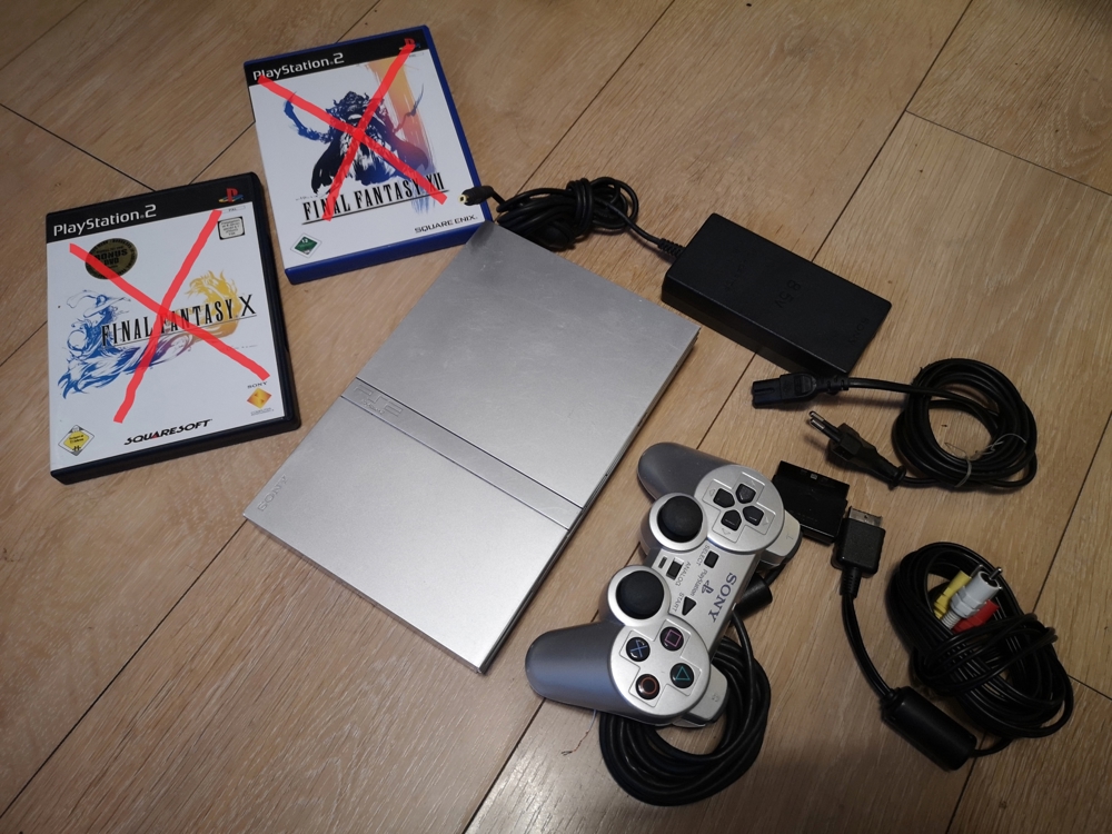 Playstation 2 PS2 Slim Silver Edition mit Final Fantasy X und XII
