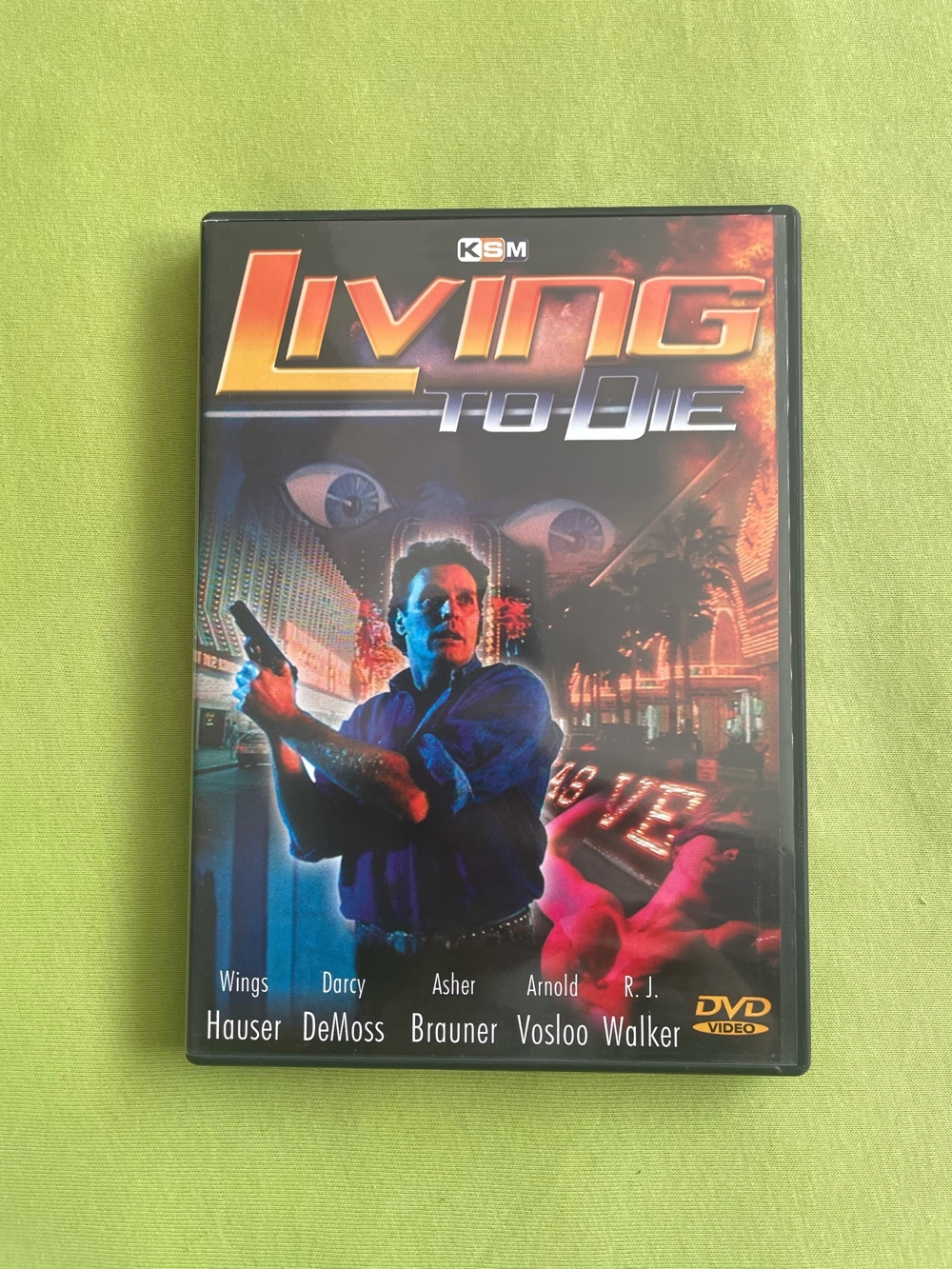 Living to die, DVD