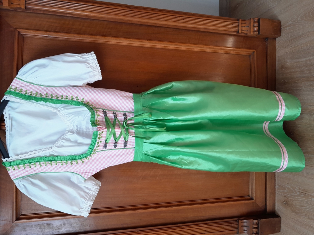 Dirndl 3-teilig Dirndl 3-teilig