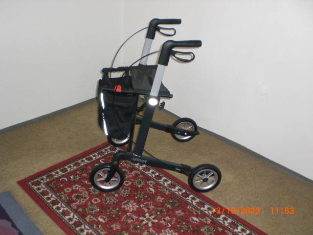 Rehasense Leichtgewicht Rollator Server L anthrazit * sehr leicht & sehr wendig * neu * 