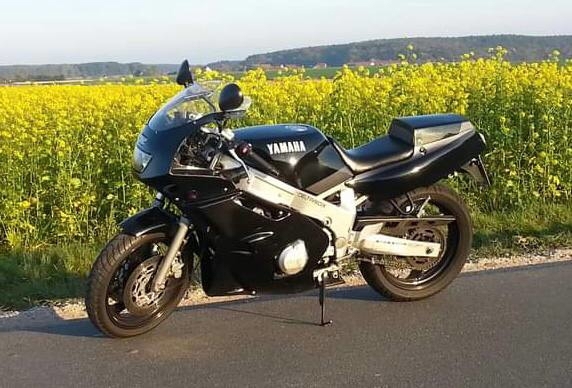 Motorrad Yamaha FZR 600 (gebraucht)