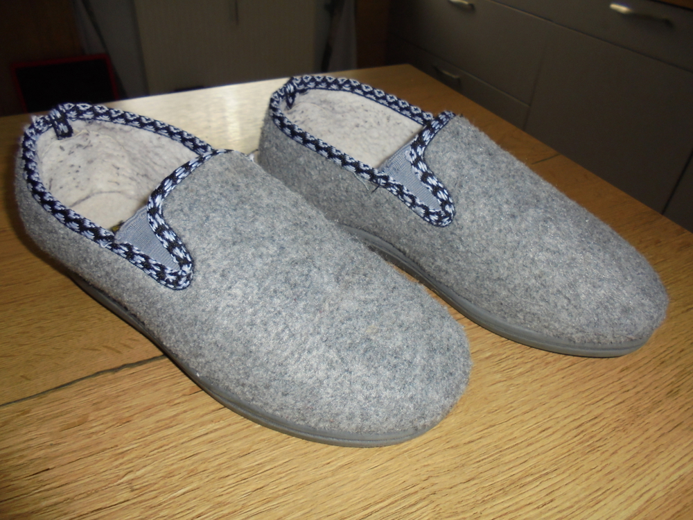 Hausschuhe Hüttenschuhe Winter PantoffelnGr.40/41 Filz Warm